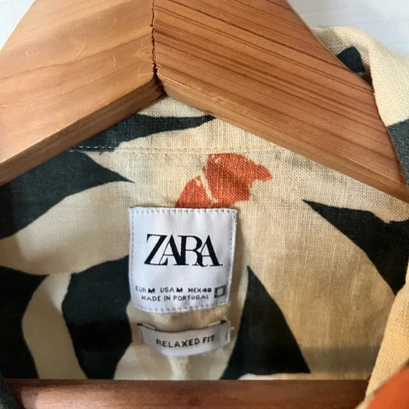 Zara Men's Floral Shirt - Black, Cream, and Orange - Picture 2 of 2